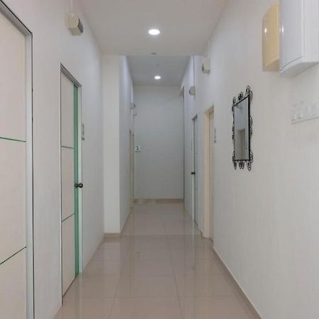 Dlayaran Villa Guest House Kuala Rompin Exterior photo