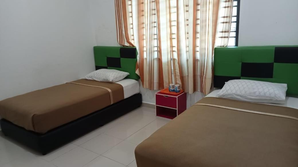 Dlayaran Villa Guest House Kuala Rompin Exterior photo